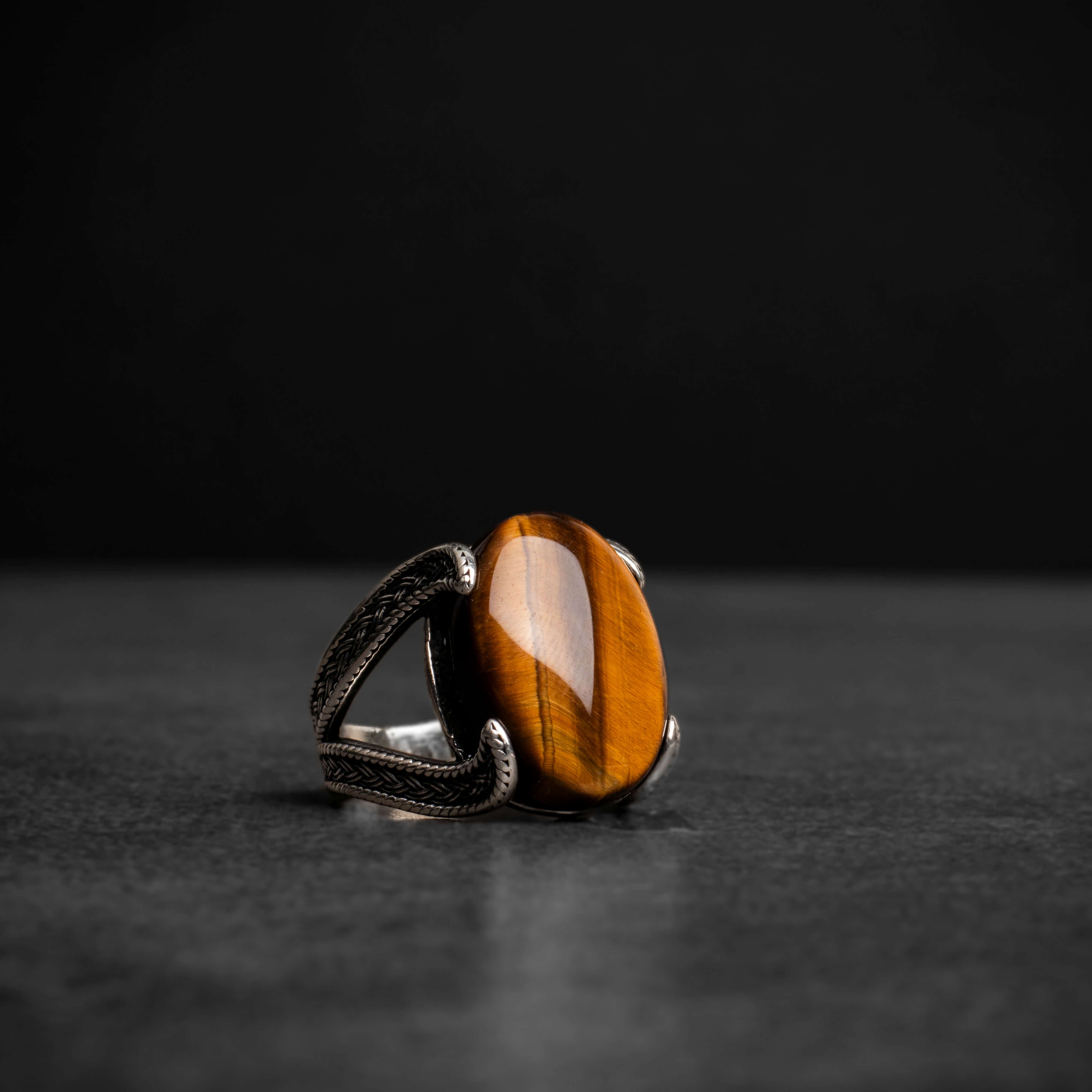 Men's silver ring with tiger eye stone, elegant design