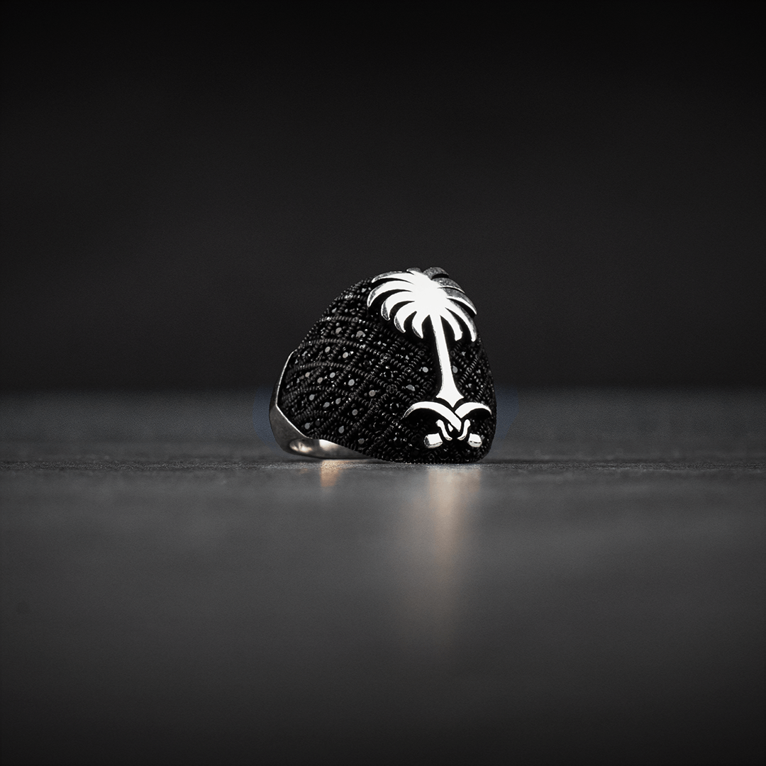 Sterling silver men's ring with luxurious Saudi design
