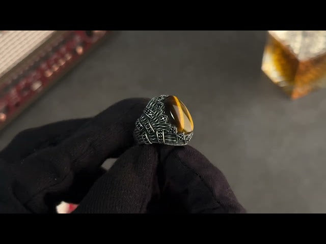 Men's Silver Ring with Tiger's Eye - Fine Detailing