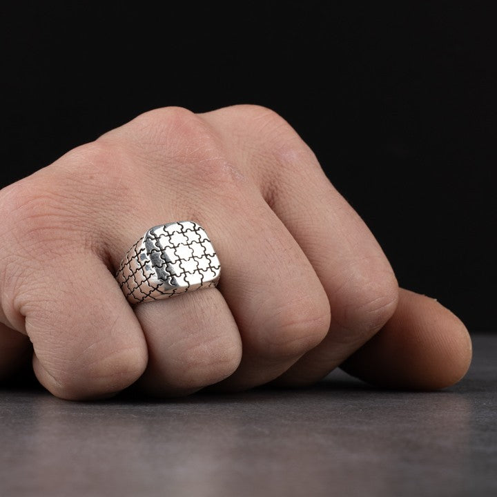 Men’s Sterling Silver Ring with Elegant Design