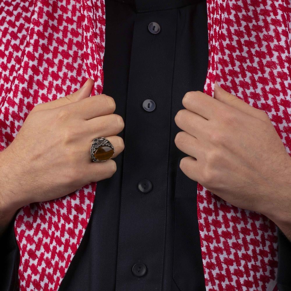 خاتم رجالي فضة بحجر عين النمر بتفاصيل دقيقة